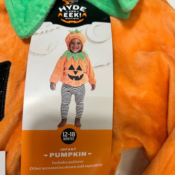 Playful Pumpkin Costume for Kids - Orange and Green - Picture 5 of 11